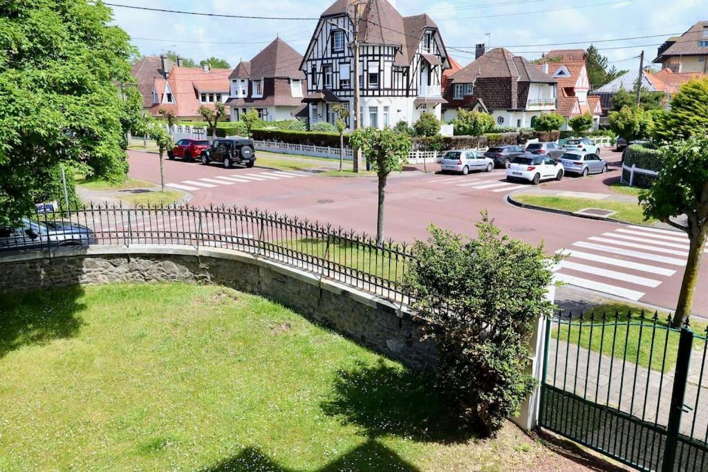 Le Bercail : Apt Avec Balcon Et Parking, Vue Phare! Le Touquet 외부 사진